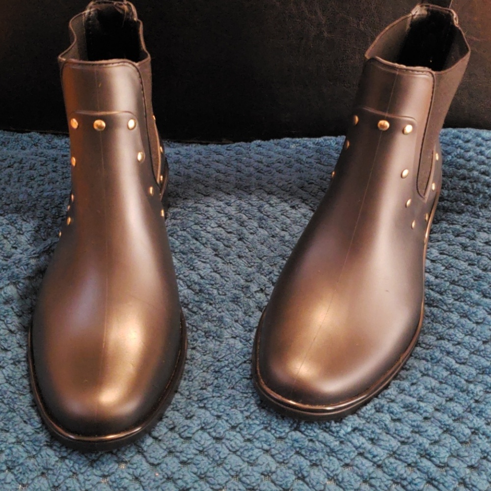 Black with gold hardware Kate Spade rain boots